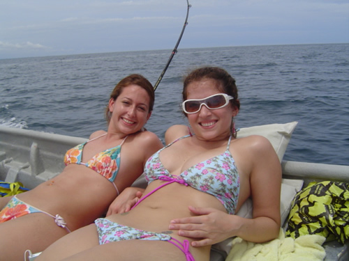 Sandra and Eianna in Pedasi sun, close to Isla Iguana.